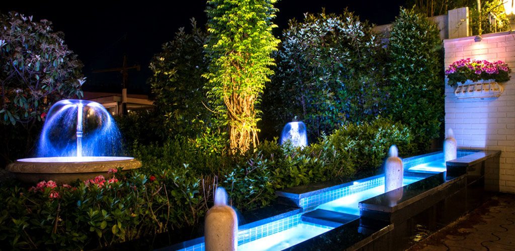 نورپردازی رستوران با چراغ دفنی ، نورپردازی سنگ فرش ، 